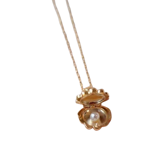Pearl in a Shell Necklace